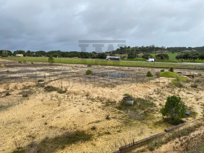 Terreno Comércio / Armazém para Venda em Aveiras de Cima Foto 5