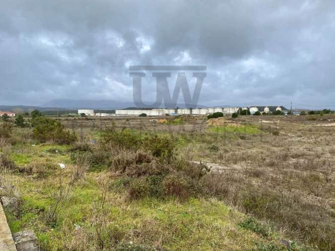 Terreno Comércio / Armazém para Venda em Aveiras de Cima Foto 8