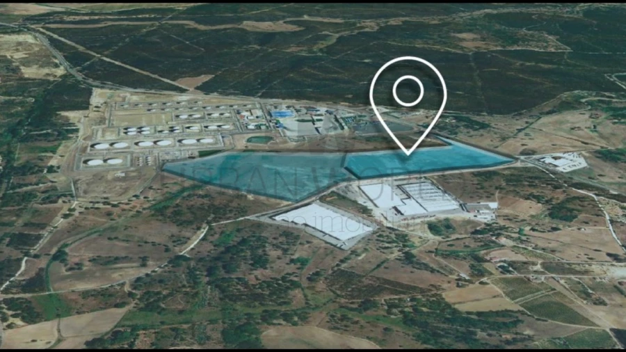 Terreno Comércio / Armazém para Venda em Aveiras de Cima