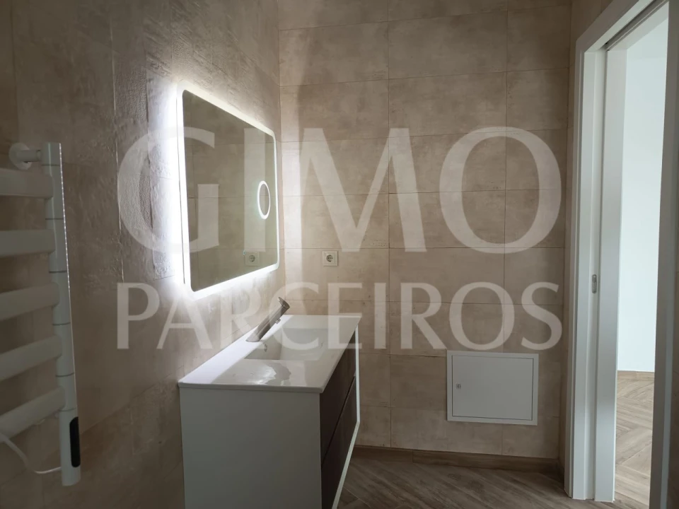 Moradia T5 para Venda em Gafanha da Encarnação Foto 10