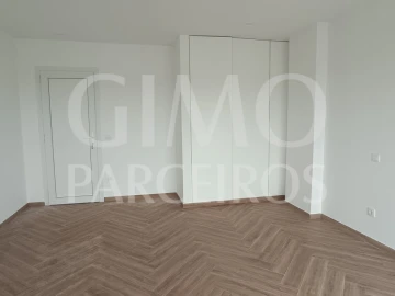 Moradia T5 para Venda em Gafanha da Encarnação