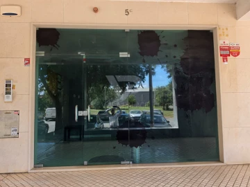 Loja para Arrendamento em Carnide