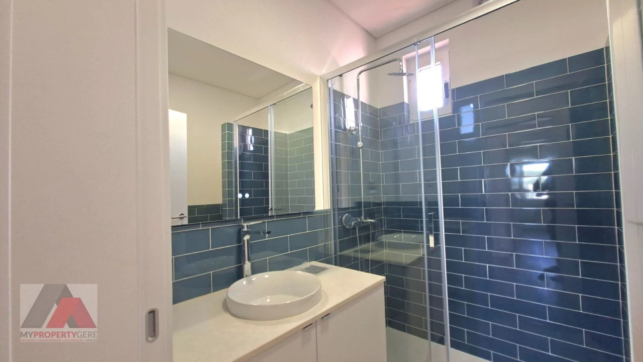 Apartamento T2 para Arrendamento em Silveira Foto 4