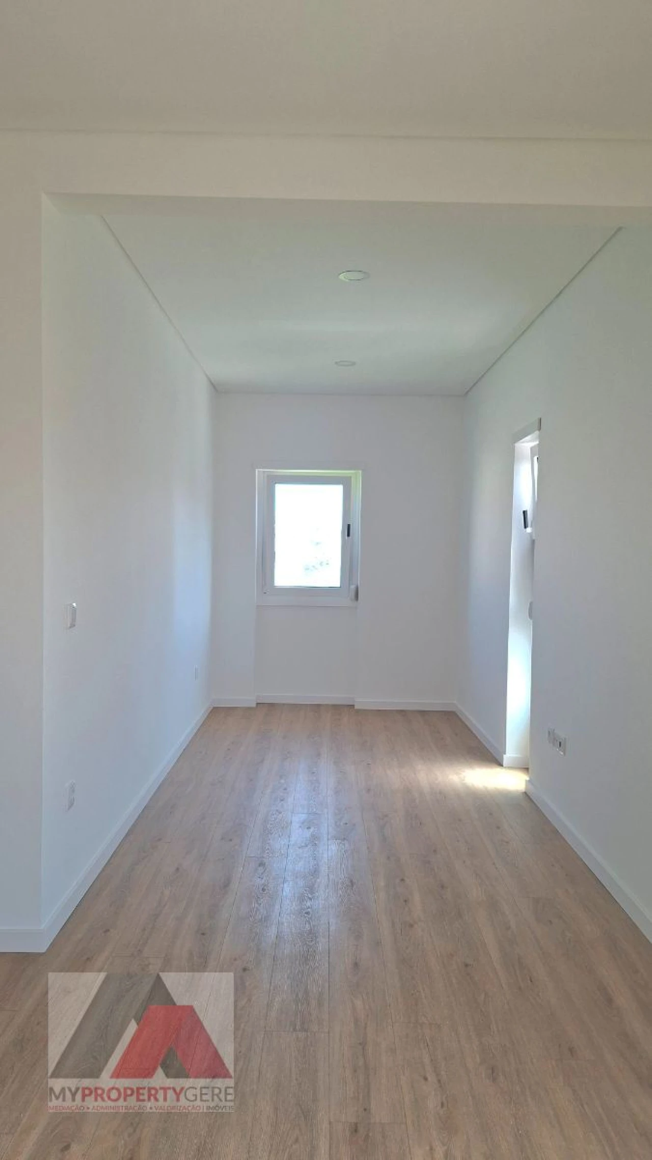 Apartamento T2 para Arrendamento em Silveira Foto 25
