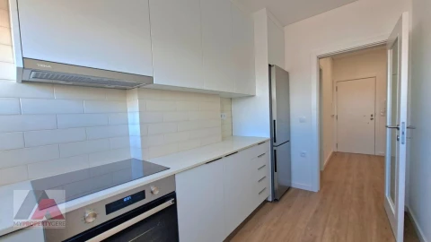 Apartamento T2 para Arrendamento em Silveira