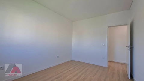 Apartamento T2 para Arrendamento em Silveira