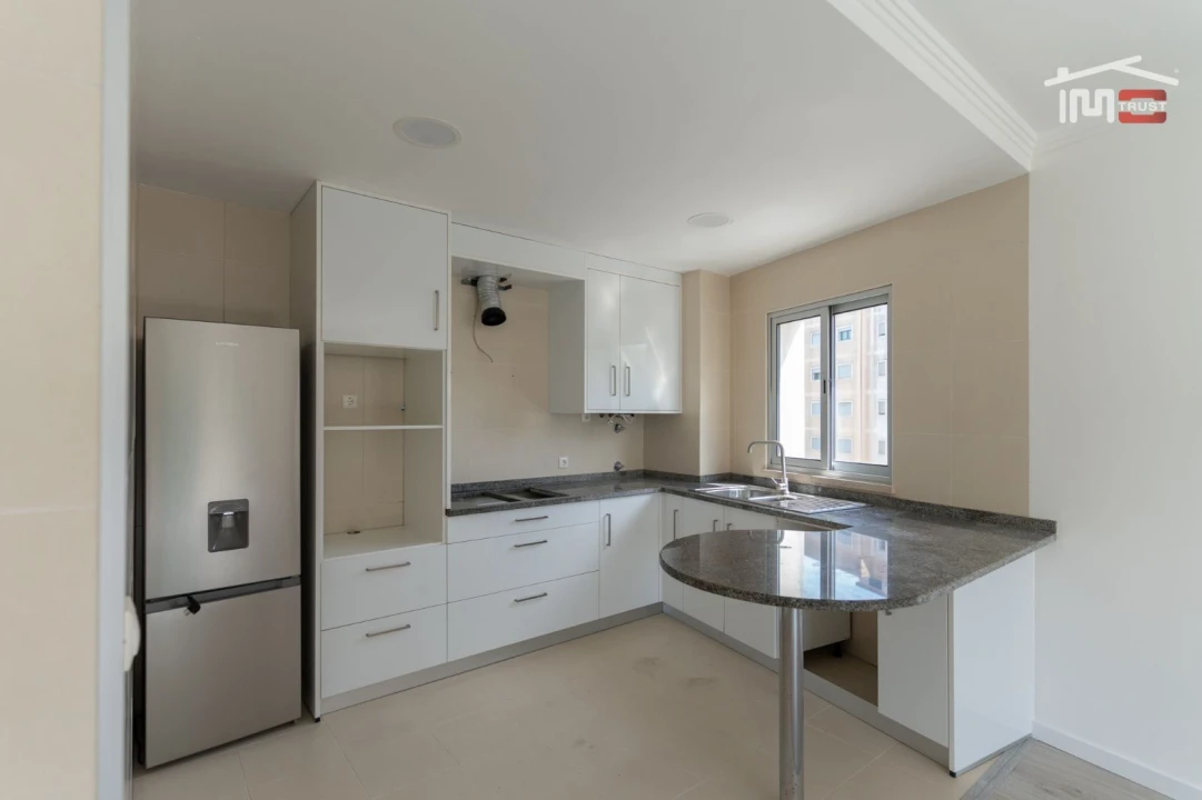 Apartamento T1 para Venda em Fatima Foto 1