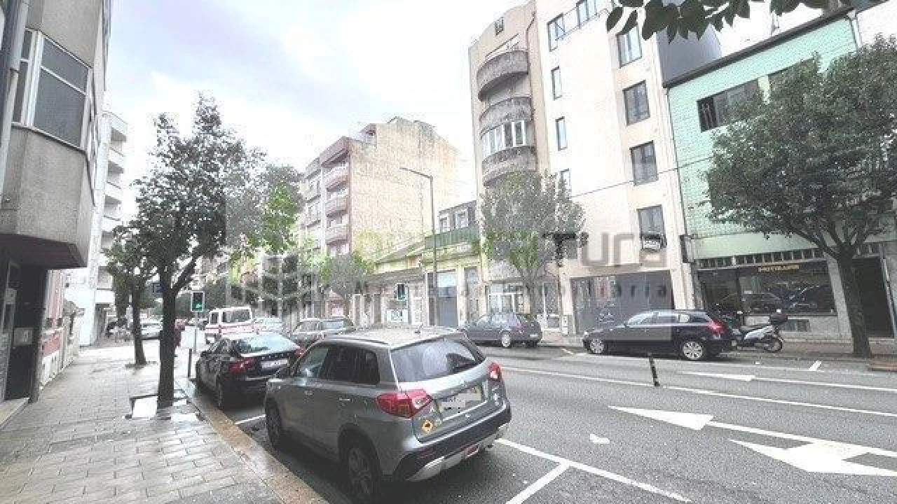 Apartamento T2 para Venda em Cedofeita, Santo Ildefonso, Sé, Miragaia, São Nicolau e Vitória Foto 25