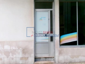 Loja para Venda em Baixa da Banheira e Vale da Amoreira