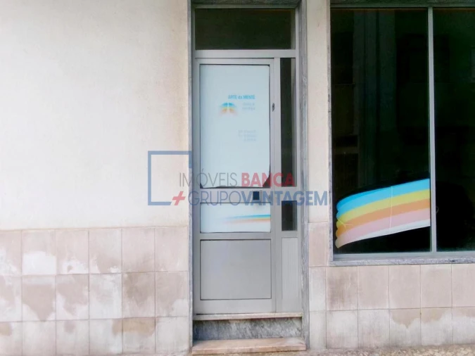 Loja para Venda em Baixa da Banheira e Vale da Amoreira Foto 2