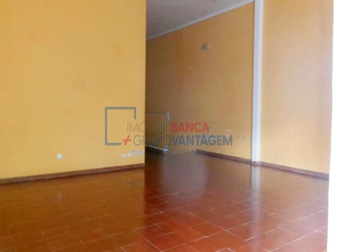 Loja para Venda em Baixa da Banheira e Vale da Amoreira Foto 7