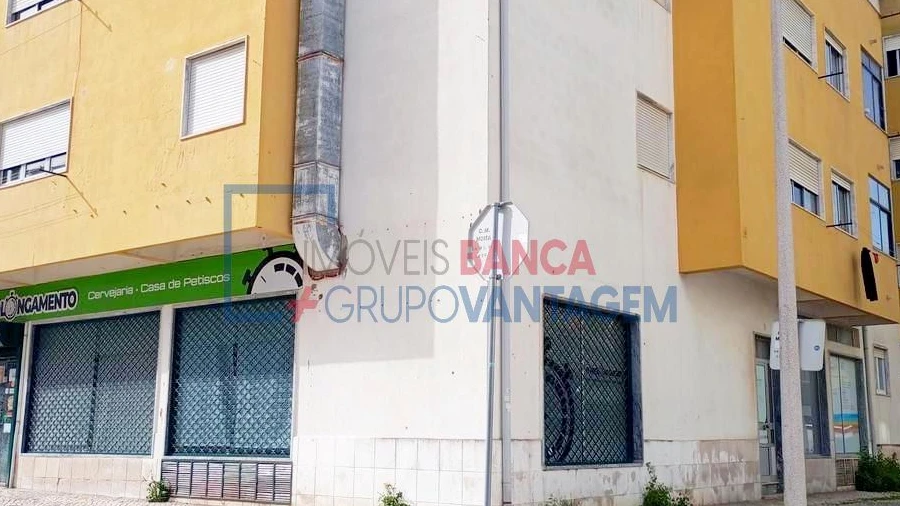 Loja para Venda em Baixa da Banheira e Vale da Amoreira