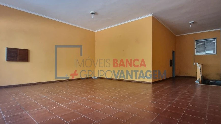 Loja para Venda em Baixa da Banheira e Vale da Amoreira