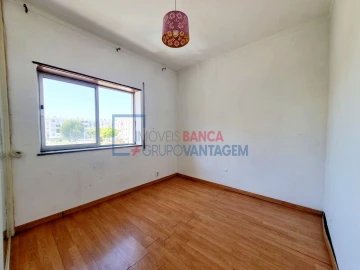 Apartamento T1 para Venda em Baixa da Banheira e Vale da Amoreira