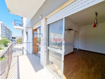 Apartamento T1 para Venda em Baixa da Banheira e Vale da Amoreira