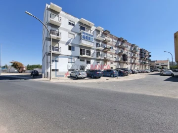 Apartamento T1 para Venda em Baixa da Banheira e Vale da Amoreira