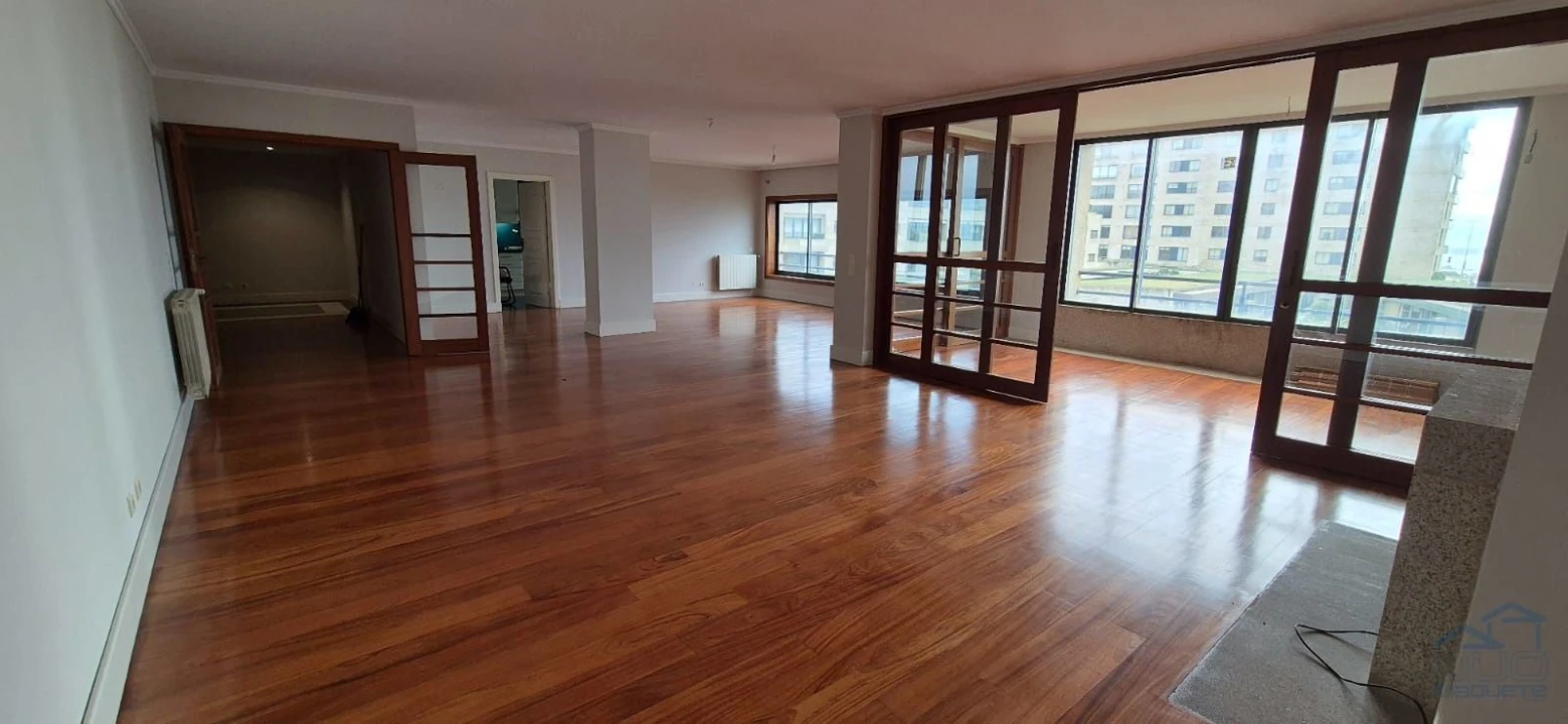 Apartamento T4 para Arrendamento em Matosinhos e Leça da Palmeira Foto 1