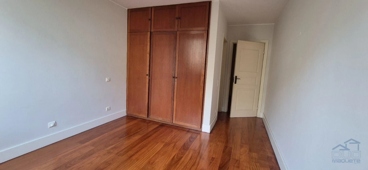 Apartamento T4 para Arrendamento em Matosinhos e Leça da Palmeira Foto 11