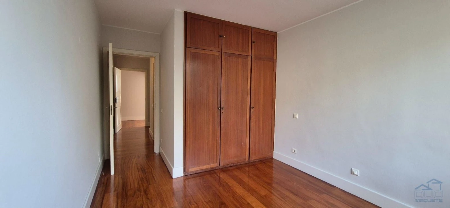 Apartamento T4 para Arrendamento em Matosinhos e Leça da Palmeira Foto 15
