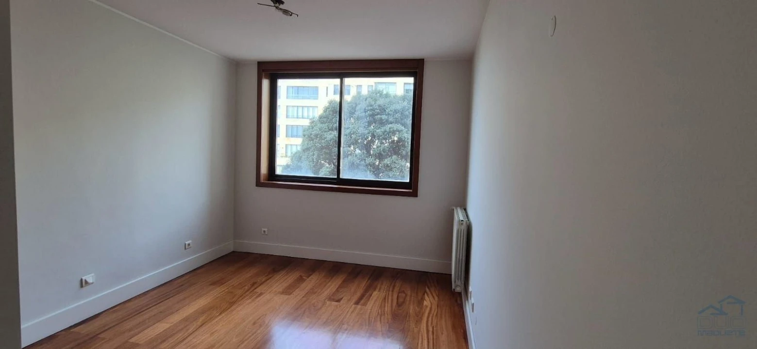 Apartamento T4 para Arrendamento em Matosinhos e Leça da Palmeira Foto 16