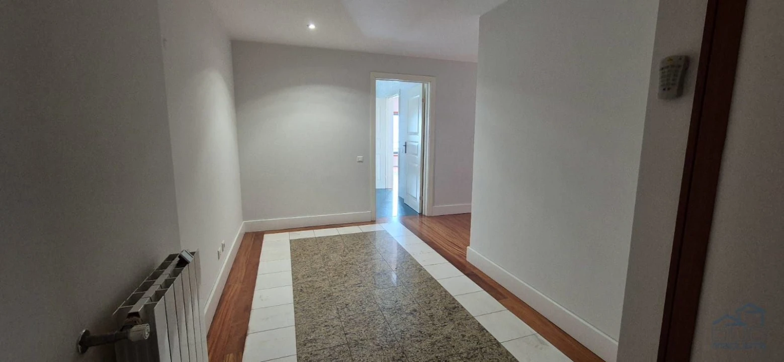 Apartamento T4 para Arrendamento em Matosinhos e Leça da Palmeira Foto 23