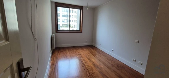 Apartamento T4 para Arrendamento em Matosinhos e Leça da Palmeira