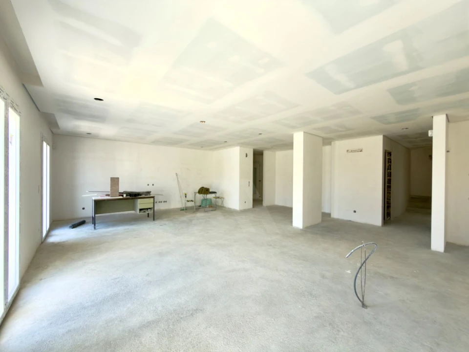 Apartamento T4 para Venda em Alcabideche Foto 8
