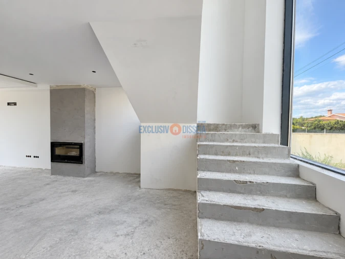 Moradia T3 para Venda em Aguada de Cima Foto 3
