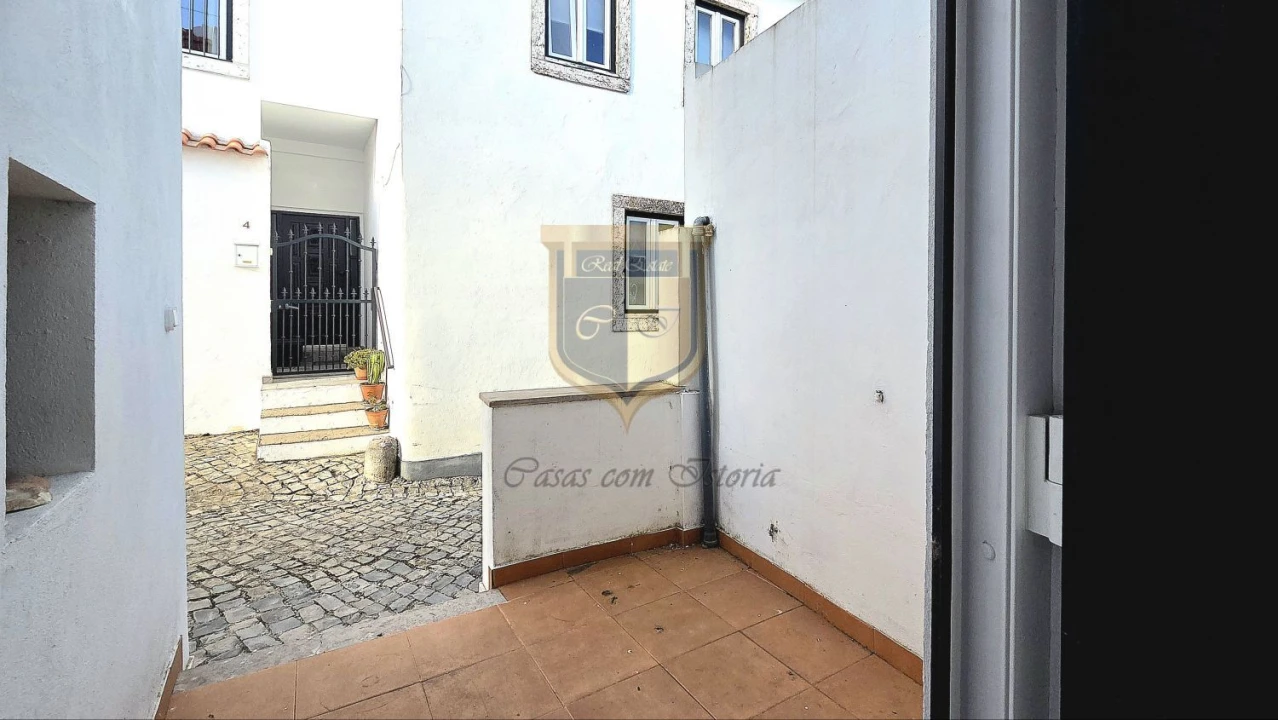 Moradia T2 para Venda em Turcifal Foto 26