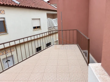 Moradia T2 para Venda em Peral