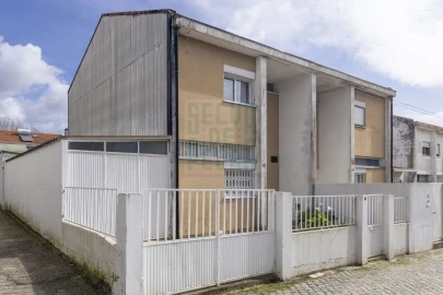 Moradia T2 para Venda em Mafamude e Vilar do Paraíso