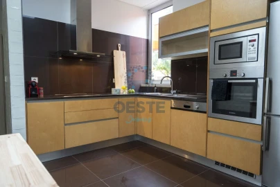 Moradia T3 para Arrendamento em Vau