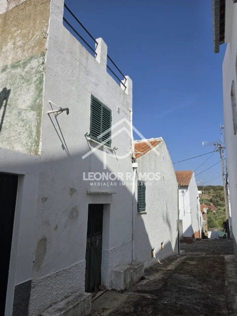 Moradia T2 para Venda em Idanha-A-Nova e Alcafozes