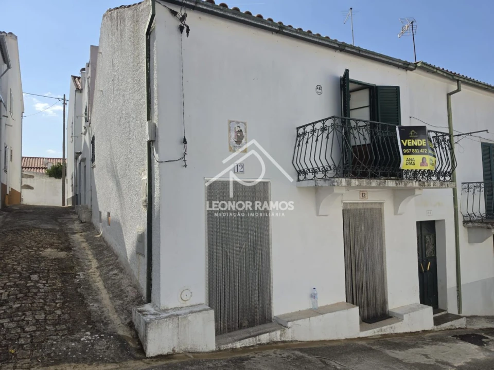 Moradia T2 para Venda em Idanha-A-Nova e Alcafozes Foto 1