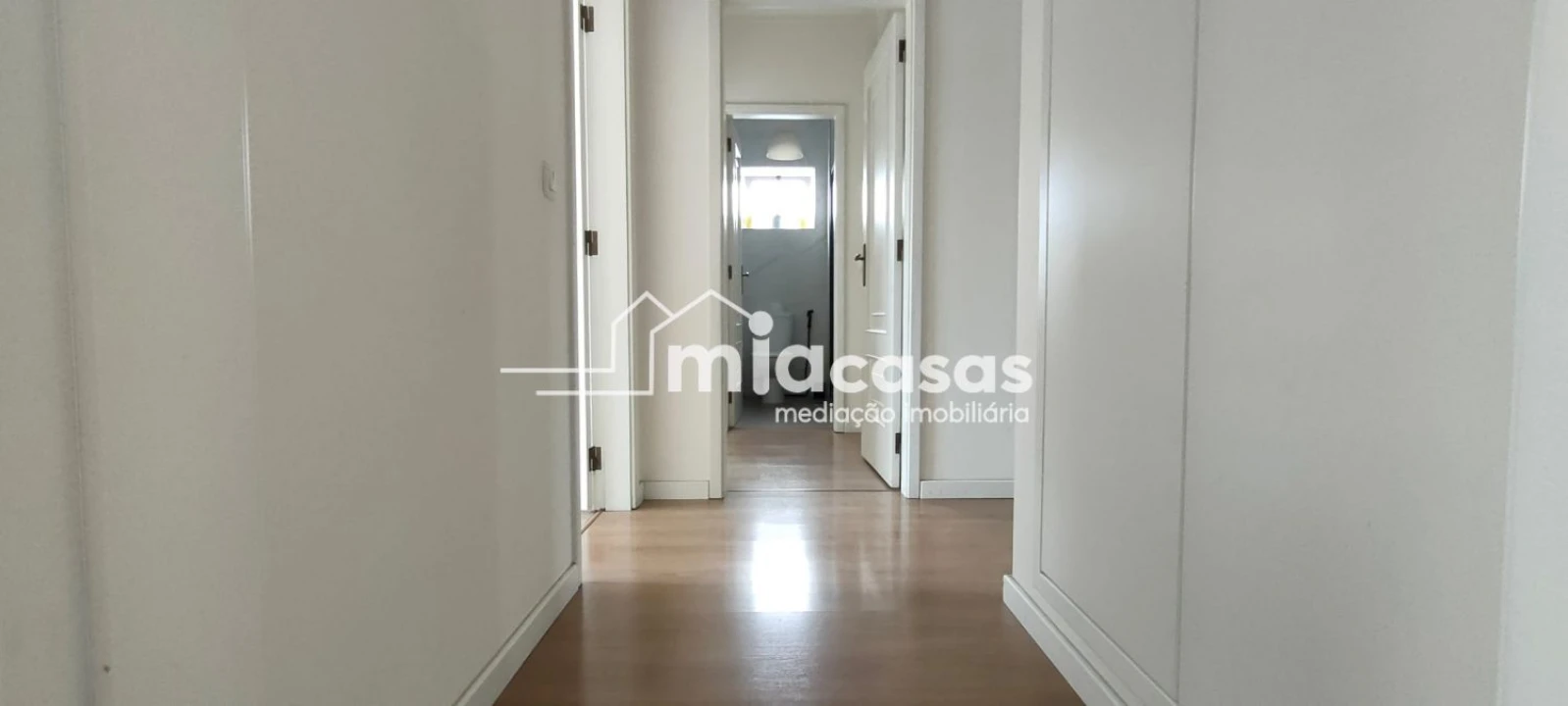 Apartamento T3 para Venda em Oliveira do Bairro Foto 11