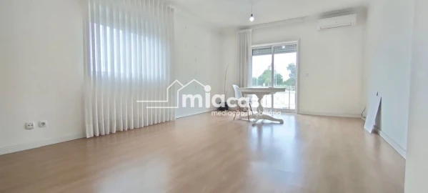 Apartamento T3 para Venda em Oliveira do Bairro