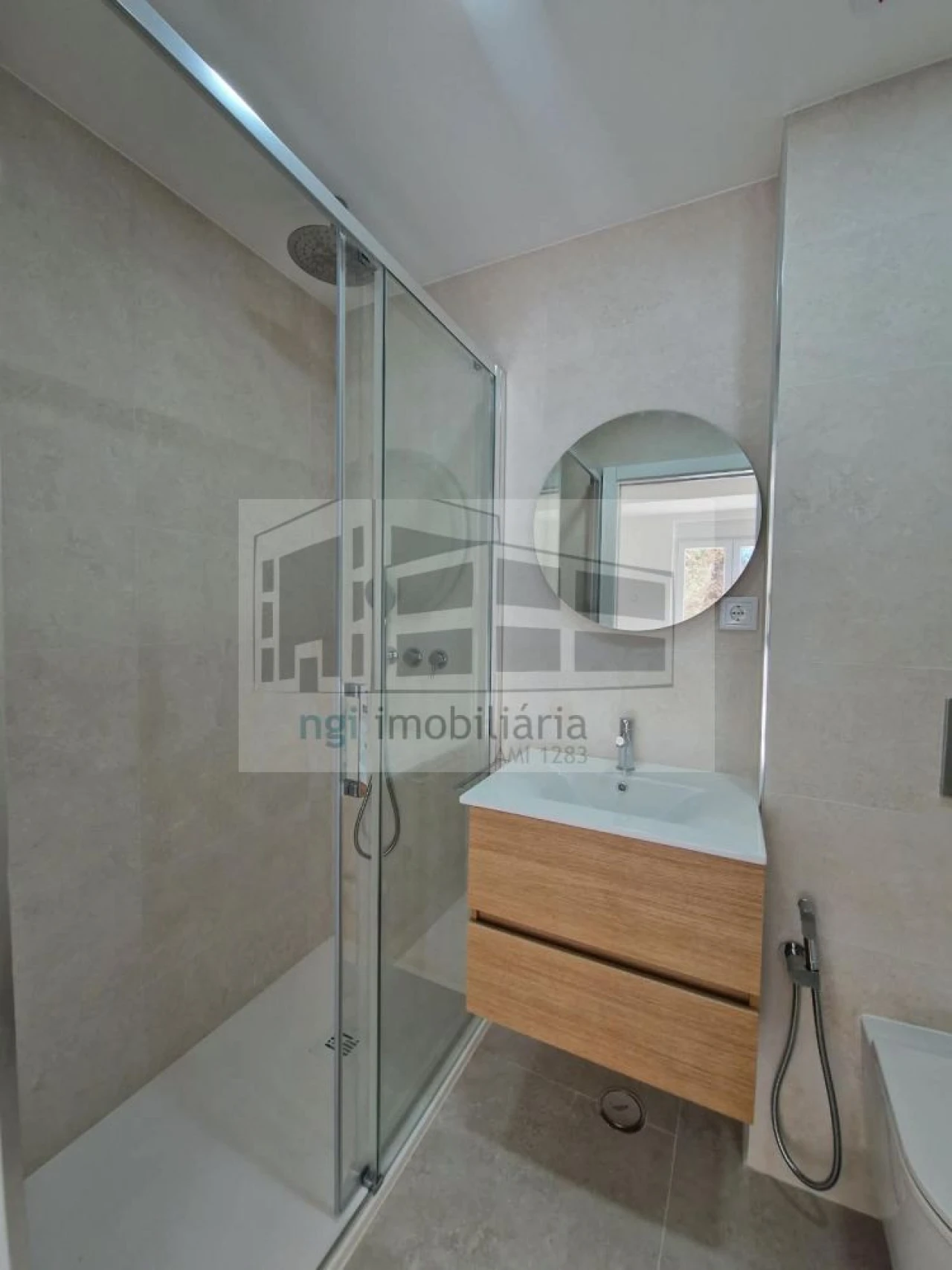 Apartamento T4 para Venda em Olivais Foto 10