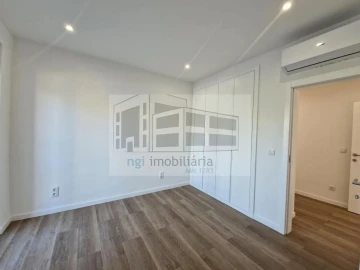 Apartamento T4 para Venda em Olivais