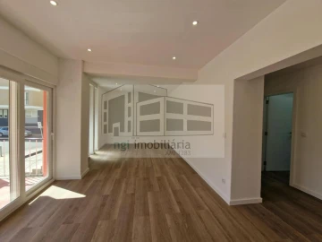 Apartamento T4 para Venda em Olivais