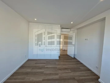 Apartamento T4 para Venda em Olivais