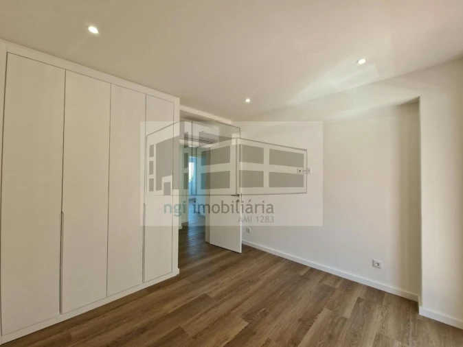 Apartamento T4 para Venda em Olivais Foto 15