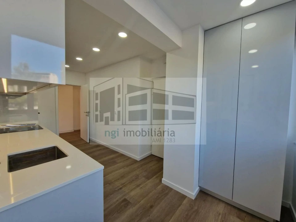 Apartamento T4 para Venda em Olivais Foto 3