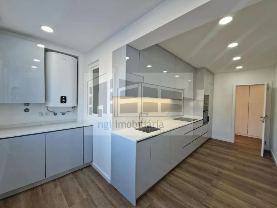 Apartamento T4 para Venda em Olivais Foto 2