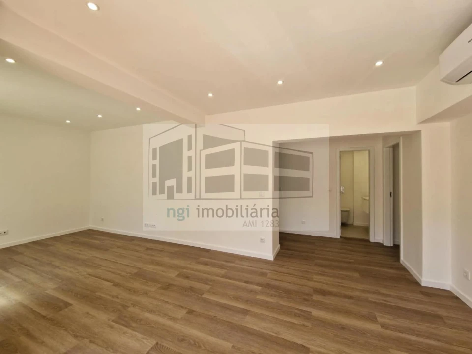 Apartamento T4 para Venda em Olivais Foto 5