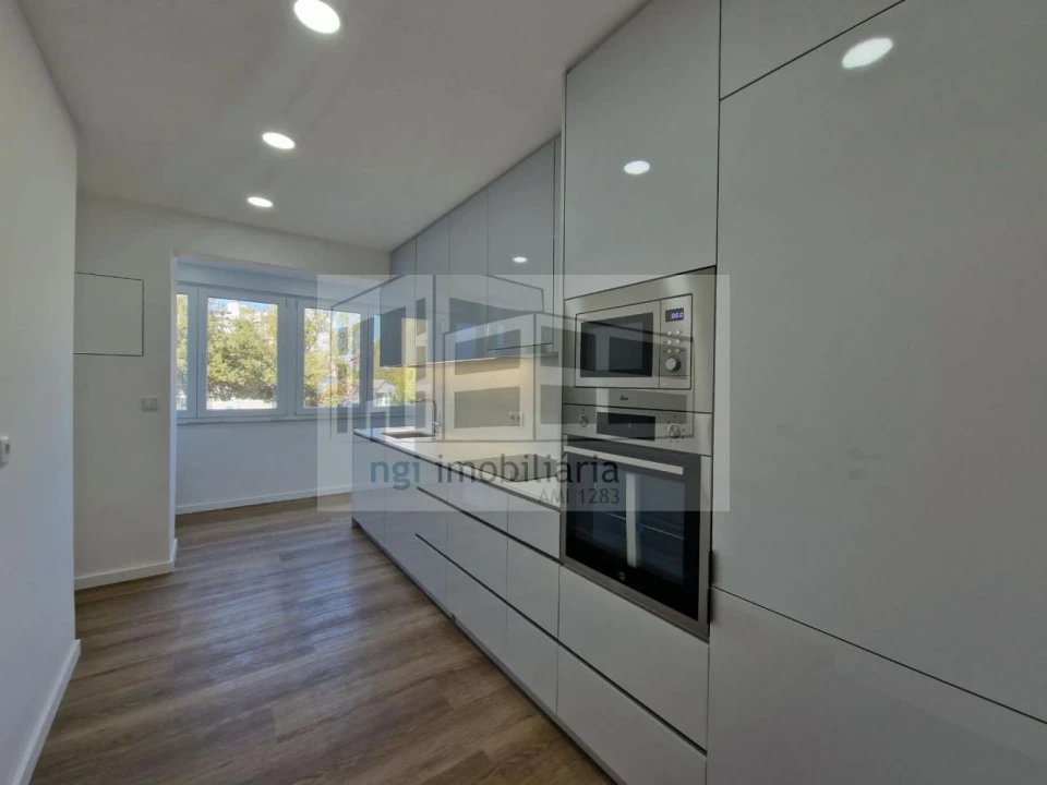 Apartamento T4 para Venda em Olivais Foto 1