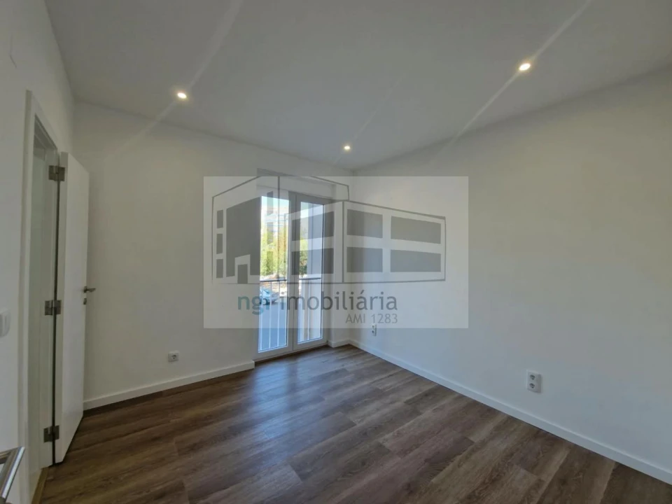 Apartamento T4 para Venda em Olivais Foto 20