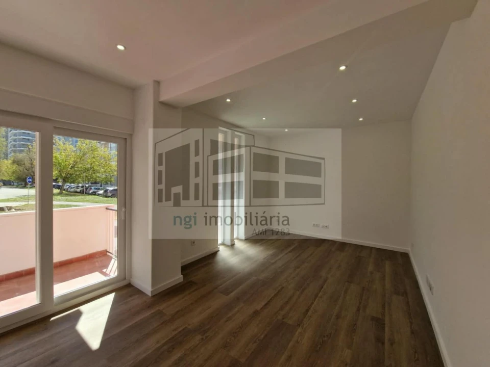 Apartamento T4 para Venda em Olivais Foto 23