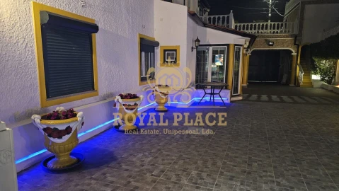 Moradia T6 para Venda em Esgueira