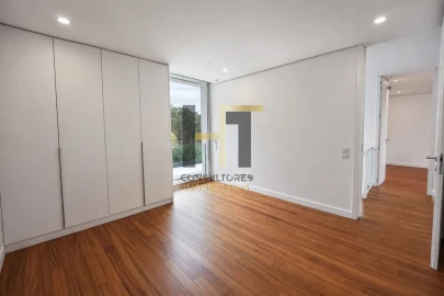 Moradia T3 para Venda em Água Longa