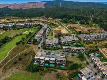 Moradia T3 para Venda em Água Longa
